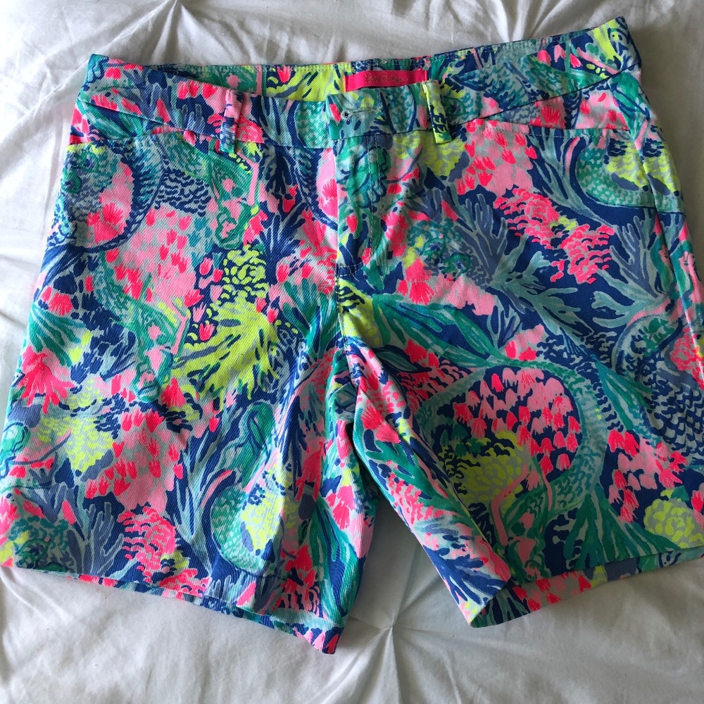 Lilly Pulitzer Bay Ave Shorts- NWT- size 6